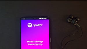 spotify splash screen on smartphone